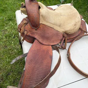 Kenway Tooled Leather Saddle with Wool Padding