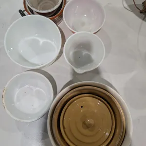Lot of Vintage Pyrex Bowls and etc.