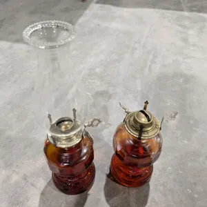 (2) Vintage Oil lamps w/ Oil (10 W/ Shade