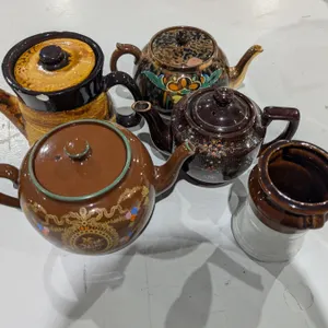 Lot of Vintage Porcelain/Ceramic Tea Pots