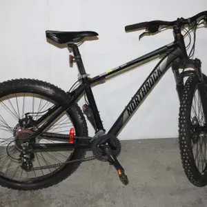 NORTHROCK BICYCLE W/ FRONT SUSPENSION&DISC BRAKES