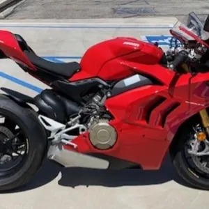 (CA) 2020 Ducati Panigale V4 S