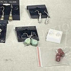 5 pairs earrings silver & pearl, garnet, turquoise