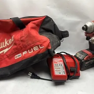 Milwaukee M18 Battery Drill Impact & charger
