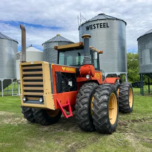 1981 VERSATILE 835 4WD TRACTOR