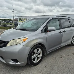 2011  Toyota  Sienna