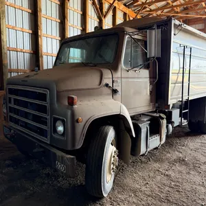 1984 International S2300 tandem axle *Local Retirement Item
