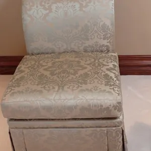 Henredon Slipper chair