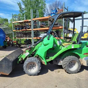 2016 Avant 528 Wheel Loader with Bucket, Diesel Powered, 1099 Hours on Meter, Serial 1FN4190