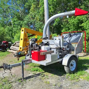 Dosko Model 510SD Trailered Brush Chipper, Cummins 35 HP Gas Engine, Item #2964010P, Serial 510-6-38KE, 2" Hitch Ball