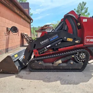 Toro Dingo Narrow Track TX-1000 with Bucket, 416.8 Hours on Meter, Diesel Powered