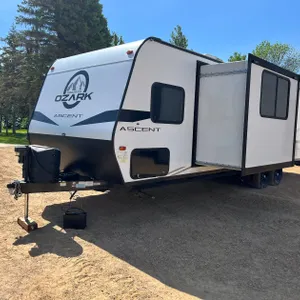 2021 Forest River Ozark 2700THX Toy Hauler Camper