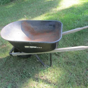 True Temper C6 Metal Wheel Barrow