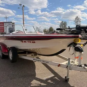 2000 Ranger 620DVS Fishing Boat With Ranger Trail Trailer