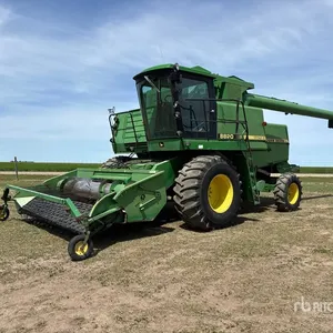 1987 John Deere 8820 Combine Harvester