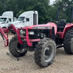 2011 Mahindra 6530 MFWD tractor