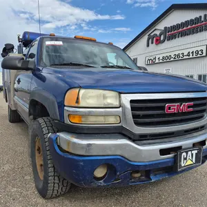 2003 GMC Sierra 2500HD SLE Service Truck