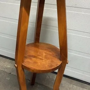 Plant Stand. 11”diam x 30”H. *NO SHIPPING