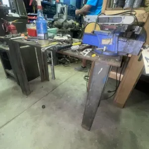 Work Bench w/Forge 6" Vise & 3/8"-1"