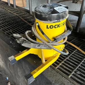 LOCK N LUBE BULK GREASE GUN