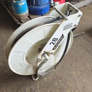 SAMSON REEL MASTER OIL HOSE REEL AND HAND PUMP