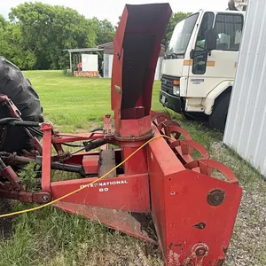International 80 3pt snowblower