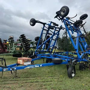 New Holland ST830 42' chisel plow