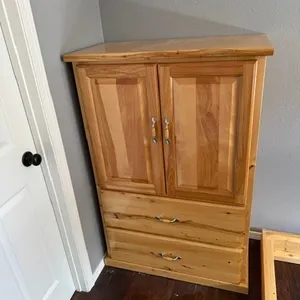 Chest with 2 Drawers and 2 Doors