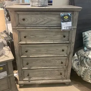 Queen Size Bedroom Suite (Unused)