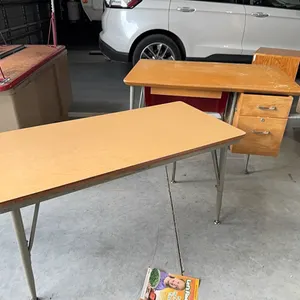 Trachers desk, table