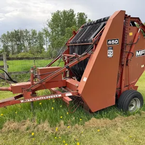 Massey Ferguson 450 Round Baler