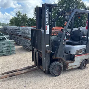 2011 NISSAN FORKLIFT