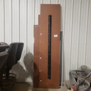 Desktops & Window Screens
 UNRESERVED