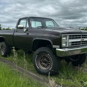 1987 CHEVROLET 1/2 TON PICKUP