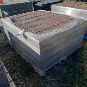 (1) Pallet of Patio Stones (Approx. 7 3/4" x 3 3/4" x 2 1/4")
 UNRESERVED