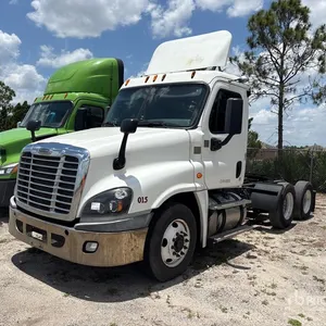2015 Freightliner Cascadia 125 6x4 T/A Day Cab Truck Tractor