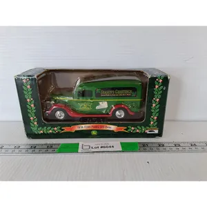 John Deere 1936 Ford Panel Van Bank 1:25 Scale, NIB
