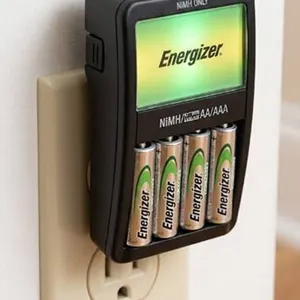 Energizer Recharge Value Charger With 4 AA