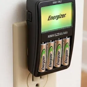 Energizer Recharge Value Charger With 4 AA