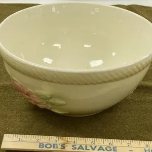 Hull Ovenware 10" Bowl