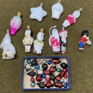 Vintage Christmas Bulbs & Ornaments