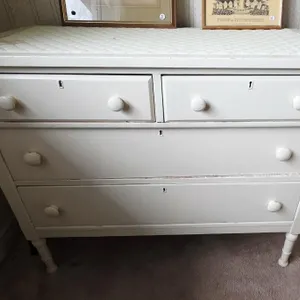 Retro Chest of Drawers