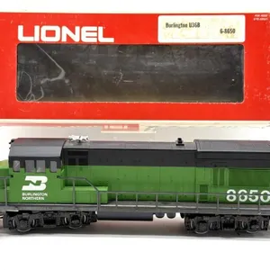 Lionel Burlington U36B O-Scale 6-8650 Engine with