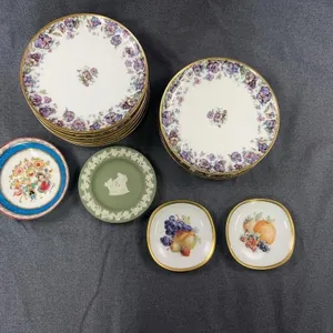 16 Decorative Plates