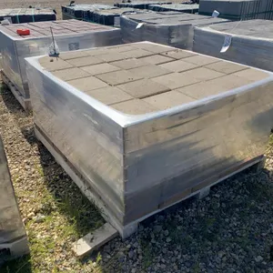 (1) Pallet of Patio Stones (Approx. 7 3/4" x 3 3/4" x 2 3/8")
 UNRESERVED