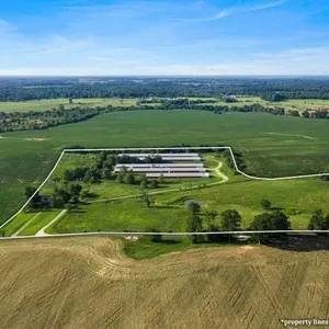 Master Commissioner 5 House Pullet Facility & 28.89 acres