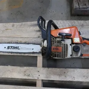 Stihl 025 Gas Chainsaw