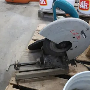 Makita Chop Saw w/Extra Blades