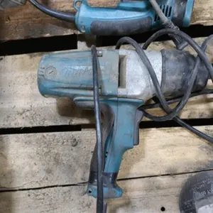 Makita 1/2" Impact * Makita Electric Drill