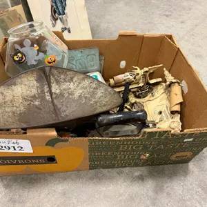 Antique Lights, Cast Iron Vintage Pieces & More